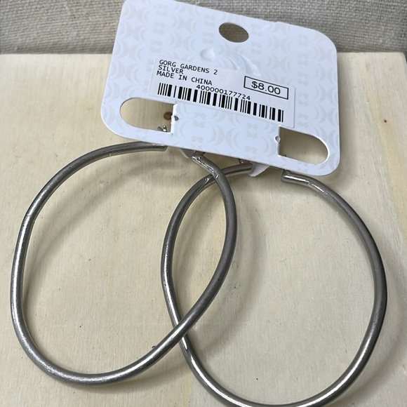 NWT silvertone large wave hoops - Picture 3 of 4